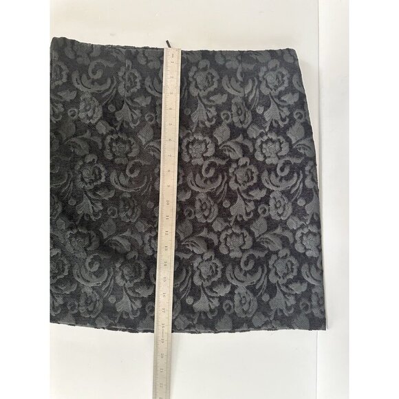 Willi Smith Women's A Line Mini Skirt Sz 8 Black Paisley Floral Velvet Like Goth - Picture 7 of 7